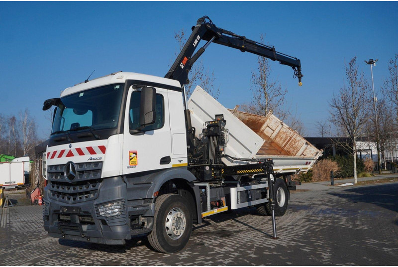 Mercedes-Benz Arocs 1833 3-Way Tipper Crane HIAB X-DUO 128 B - Tipper, Crane truck: picture 1 Mercedes-Benz Arocs 1833 3-Way Tipper Crane HIAB X-DUO 128 B - Tipper, Crane truck: picture 1