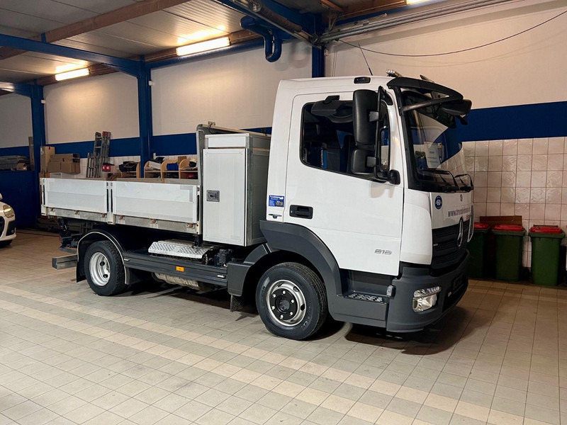 Mercedes-Benz Atego 3 8.18 4x2 3 Seiten Kipper - Tipper: picture 1 Mercedes-Benz Atego 3 8.18 4x2 3 Seiten Kipper - Tipper: picture 1