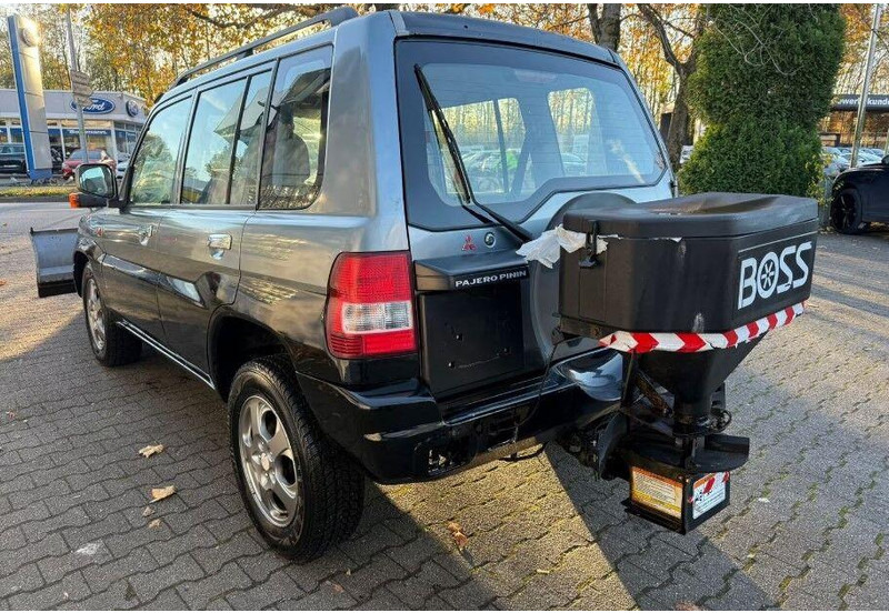 Mitsubishi Pajero Pinin + Snow Plow - SUV: picture 4 Mitsubishi Pajero Pinin + Snow Plow - SUV: picture 4