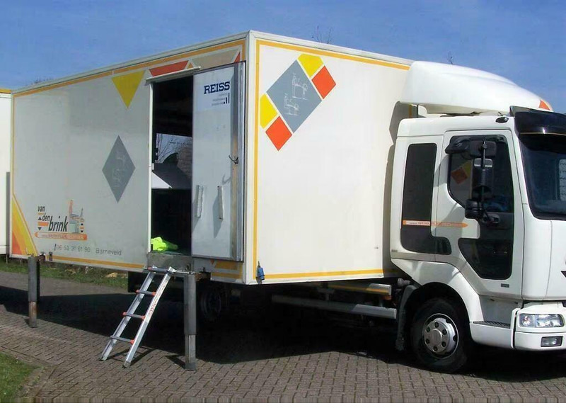 Mobile office-traning room-exam room - Closed box trailer: picture 2 Mobile office-traning room-exam room - Closed box trailer: picture 2