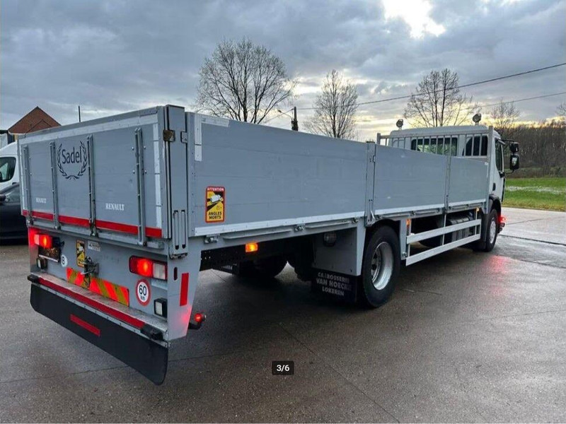 Renault D 19.310 - Dropside/ Flatbed truck: picture 3 Renault D 19.310 - Dropside/ Flatbed truck: picture 3