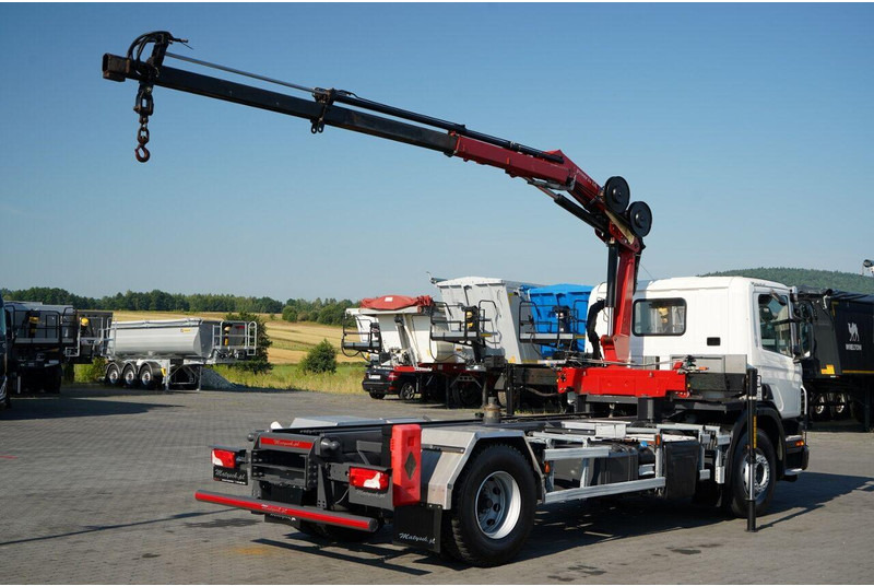 Scania P 280 / 4X2 / SIŁOWNIK DO WYWROTU / + HDS HMF 635 / UDŹWIG 1 500 - Tipper: picture 4 Scania P 280 / 4X2 / SIŁOWNIK DO WYWROTU / + HDS HMF 635 / UDŹWIG 1 500 - Tipper: picture 4