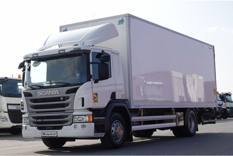 Scania P 450 / 4x2 / IZOTERMA / NIISKI PRZEBIEG 96 tys. km / WINDA ZA - Refrigerator truck: picture 4 Scania P 450 / 4x2 / IZOTERMA / NIISKI PRZEBIEG 96 tys. km / WINDA ZA - Refrigerator truck: picture 4