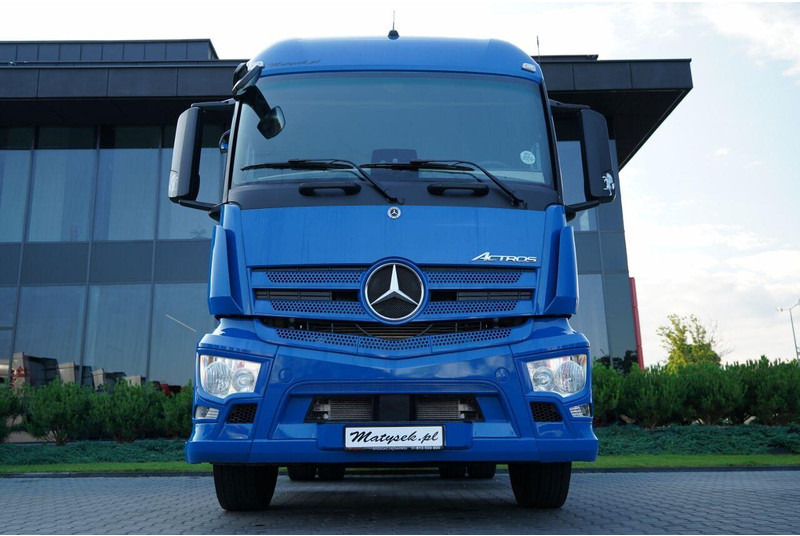 Mercedes-Benz ACTROS 1843 / PEŁNY ADR / ALUFELGI / EURO 6 / PO KONTRAKCIE SERW - Tractor unit: picture 3 Mercedes-Benz ACTROS 1843 / PEŁNY ADR / ALUFELGI / EURO 6 / PO KONTRAKCIE SERW - Tractor unit: picture 3