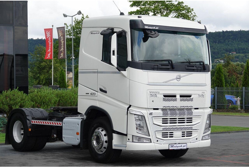 Volvo FH 420 / 13 L / PEŁNY ADR / 2017 ROK / NISKA KABINA / SPROWADZON - Tractor unit: picture 1 Volvo FH 420 / 13 L / PEŁNY ADR / 2017 ROK / NISKA KABINA / SPROWADZON - Tractor unit: picture 1