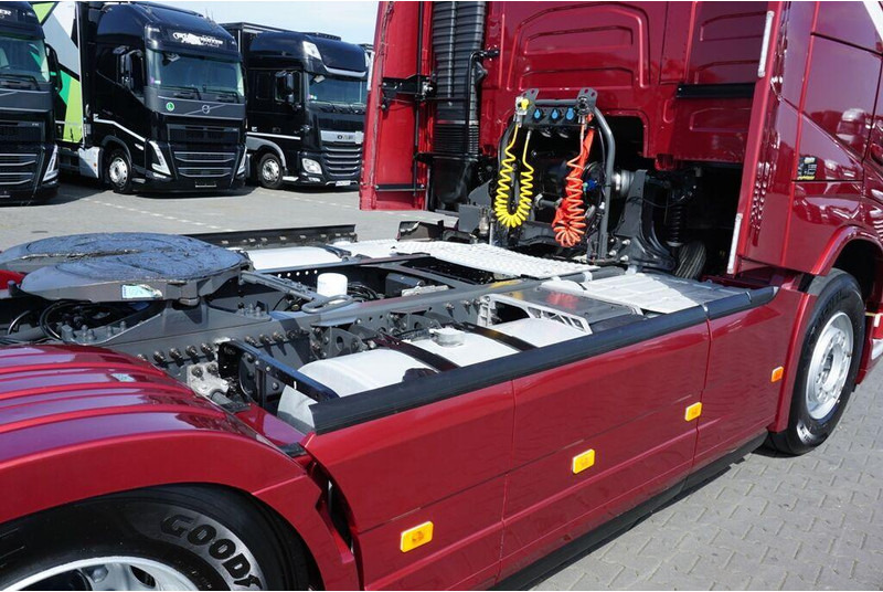 Tractor unit Volvo FH / 500 / EURO 6 / ACC / I -COOL / GLOBETROTTER: picture 14 Tractor unit Volvo FH / 500 / EURO 6 / ACC / I -COOL / GLOBETROTTER: picture 14