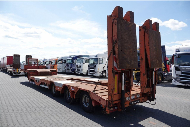 Trax NACZEPA LAWETA / NISKOPODWOZIE / NAJAZDY HYDRAULICZNE / OŚ SKRĘ - Low loader semi-trailer: picture 5 Trax NACZEPA LAWETA / NISKOPODWOZIE / NAJAZDY HYDRAULICZNE / OŚ SKRĘ - Low loader semi-trailer: picture 5