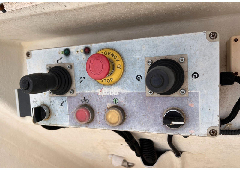 Truck, Crane truck Isuzu D-Max 4x4 Lifting basket - Klubb K26 -12m: picture 10 Truck, Crane truck Isuzu D-Max 4x4 Lifting basket - Klubb K26 -12m: picture 10