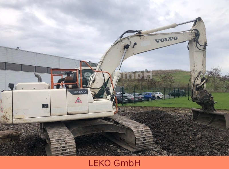 Volvo EC220DL - Crawler excavator: picture 2 Volvo EC220DL - Crawler excavator: picture 2