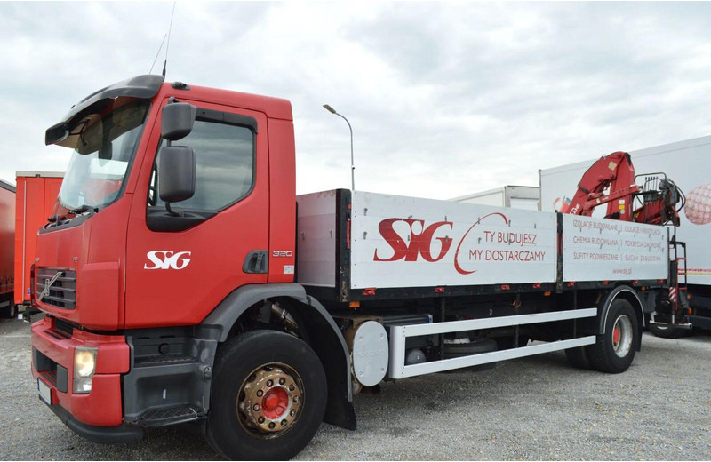Volvo FE 18.320 FLATBED CRANE - Dropside/ Flatbed truck, Crane truck: picture 2 Volvo FE 18.320 FLATBED CRANE - Dropside/ Flatbed truck, Crane truck: picture 2