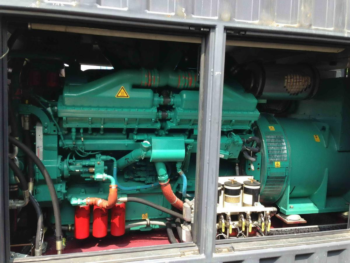 Cummins Generator 1250 KVA QSK45-G4 Engine Super silent Silent - Generator set: picture 3 Cummins Generator 1250 KVA QSK45-G4 Engine Super silent Silent - Generator set: picture 3