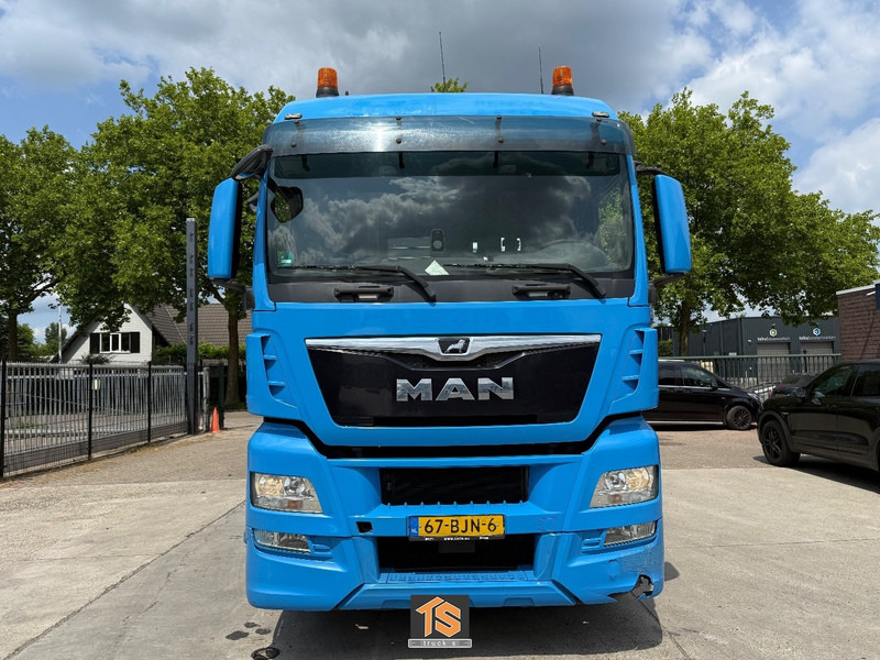 MAN TGX 420 - MANUAL - 6x2 TOP TRUCK - Tractor unit: picture 2 MAN TGX 420 - MANUAL - 6x2 TOP TRUCK - Tractor unit: picture 2
