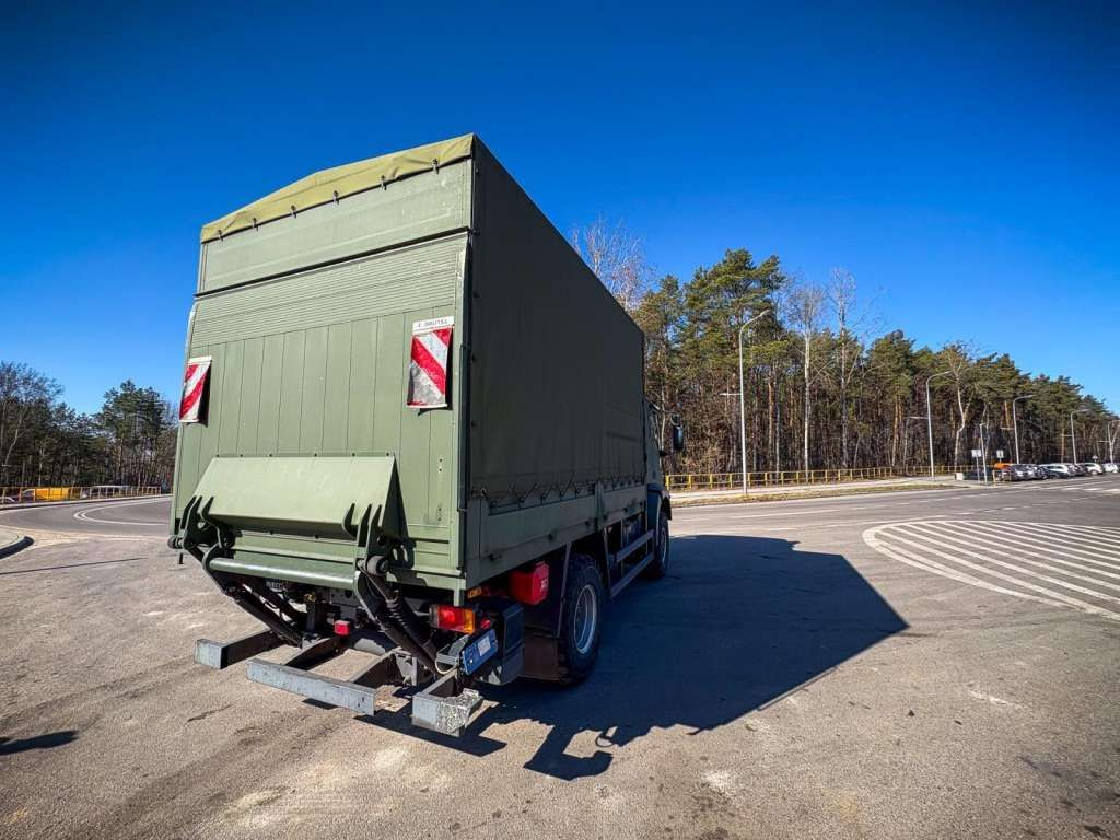 New Curtainsider truck Iveco  EUROCARGO 4x4 Offroad Camper Winde: picture 8 New Curtainsider truck Iveco  EUROCARGO 4x4 Offroad Camper Winde: picture 8