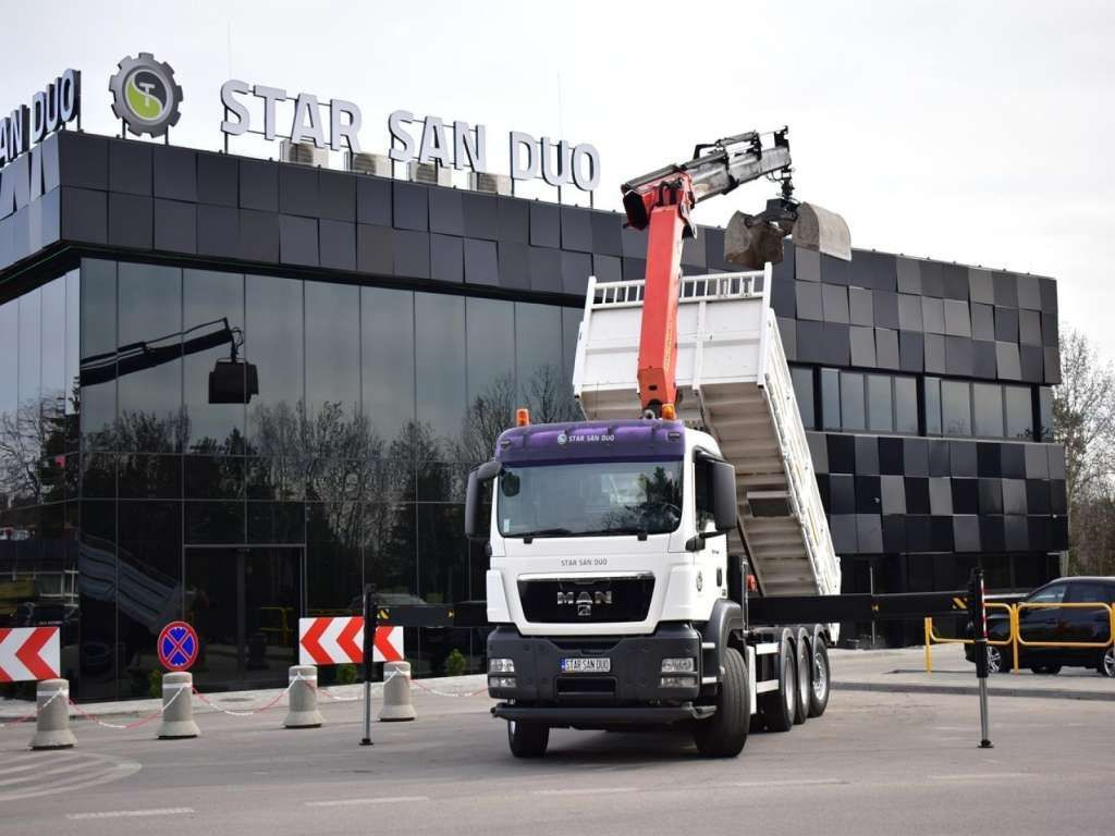 Leasing of  MAN  TGS 35.400 8X4 PALFINGER PK 33002 CRANE KIPPER MAN  TGS 35.400 8X4 PALFINGER PK 33002 CRANE KIPPER: picture 6