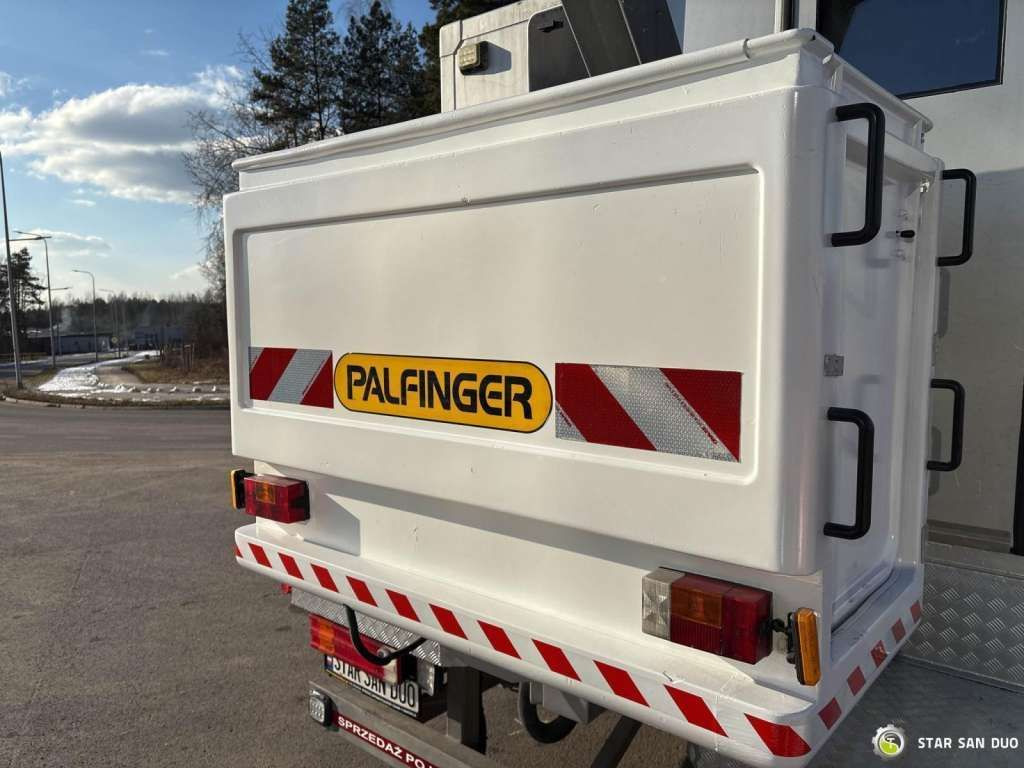 New Truck mounted aerial platform Mercedes-Benz  1529 4x4 Atego Lift Palfinger Wumag WT 230: picture 25