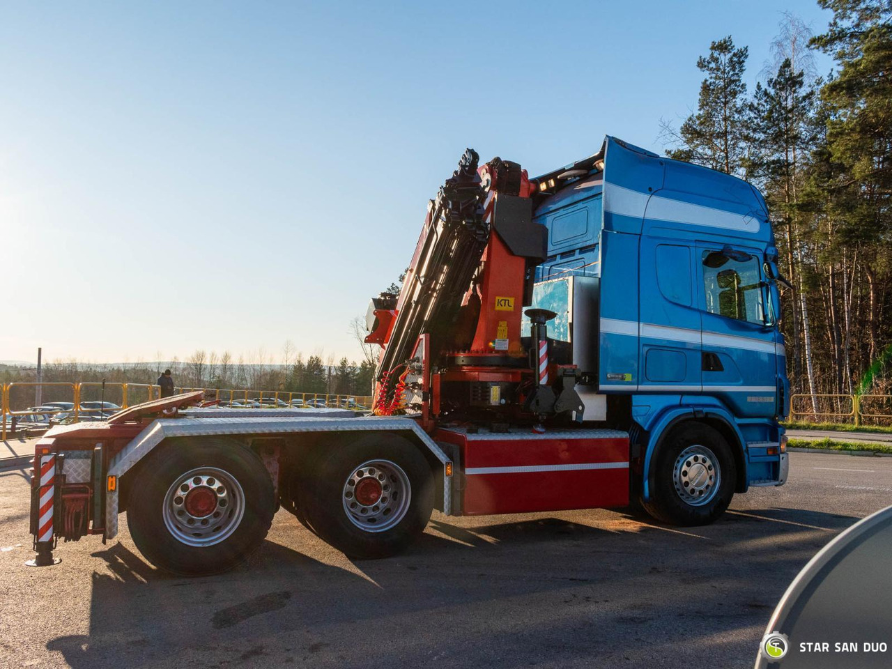 Crane truck : picture 6 Crane truck : picture 6