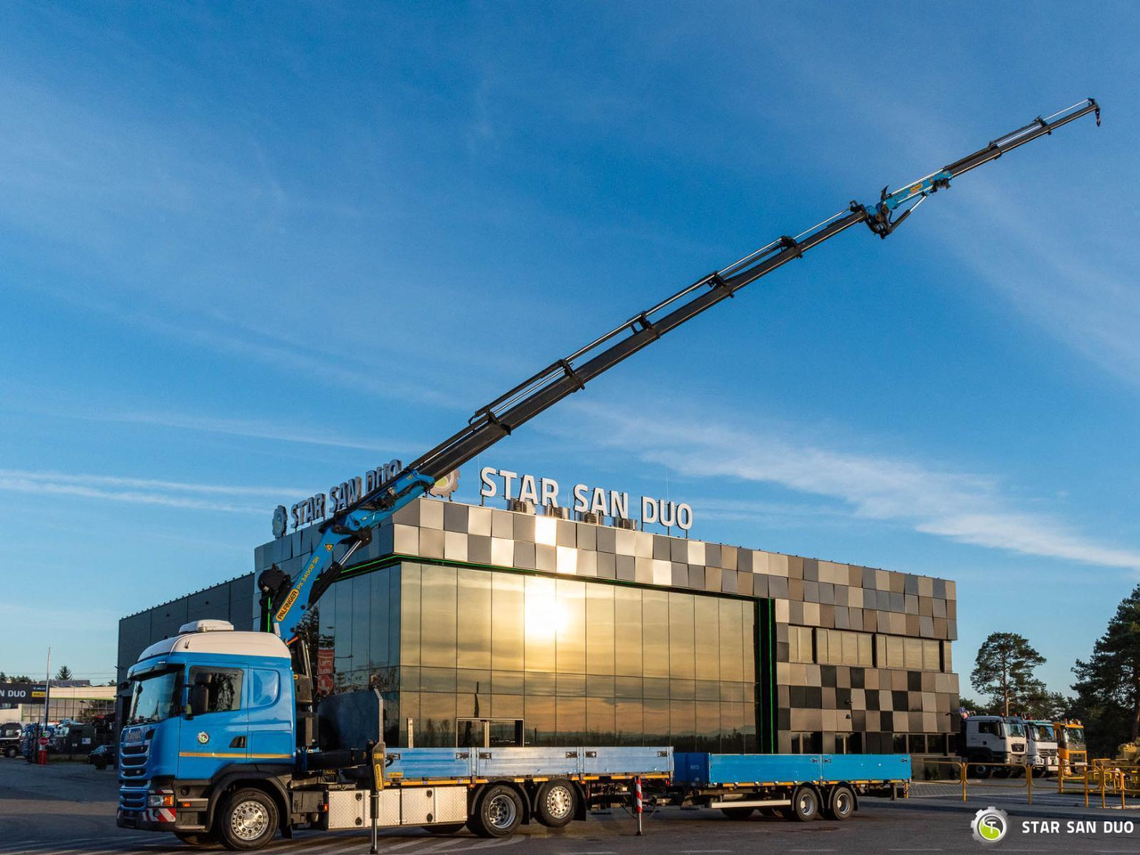 - Crane truck: picture 3 - Crane truck: picture 3