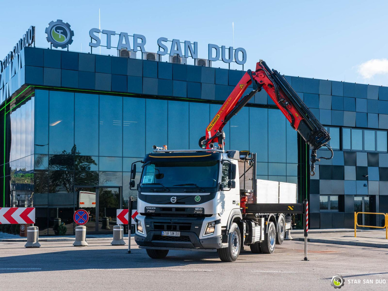 Crane truck : picture 24