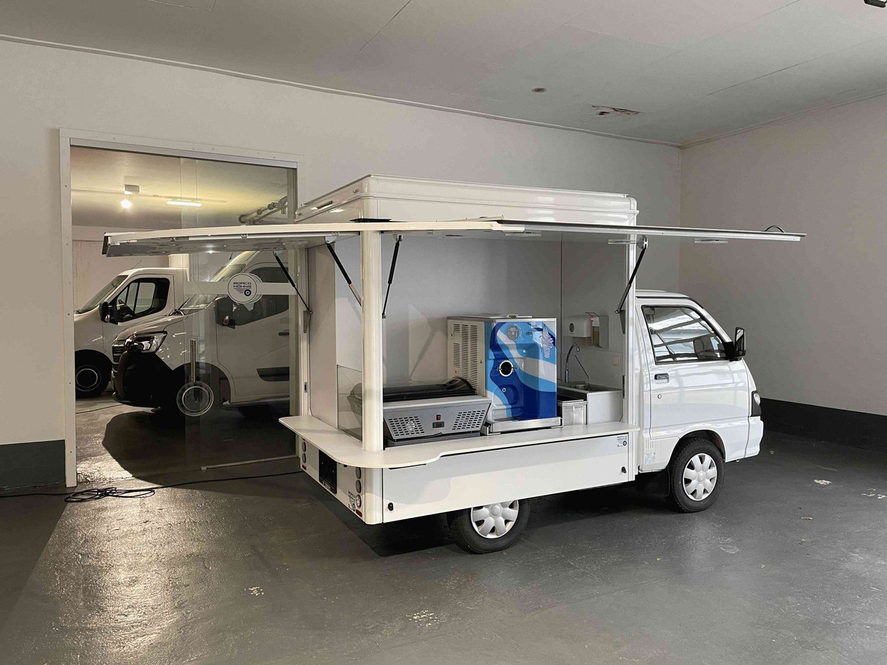 Piaggio Porter - Vending truck: picture 1 Piaggio Porter - Vending truck: picture 1