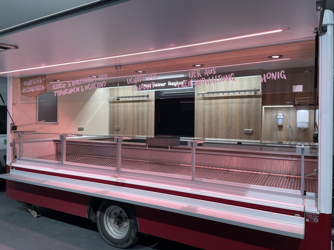 Verkaufsanhänger BORCO HÖHNS - Vending trailer: picture 2 Verkaufsanhänger BORCO HÖHNS - Vending trailer: picture 2