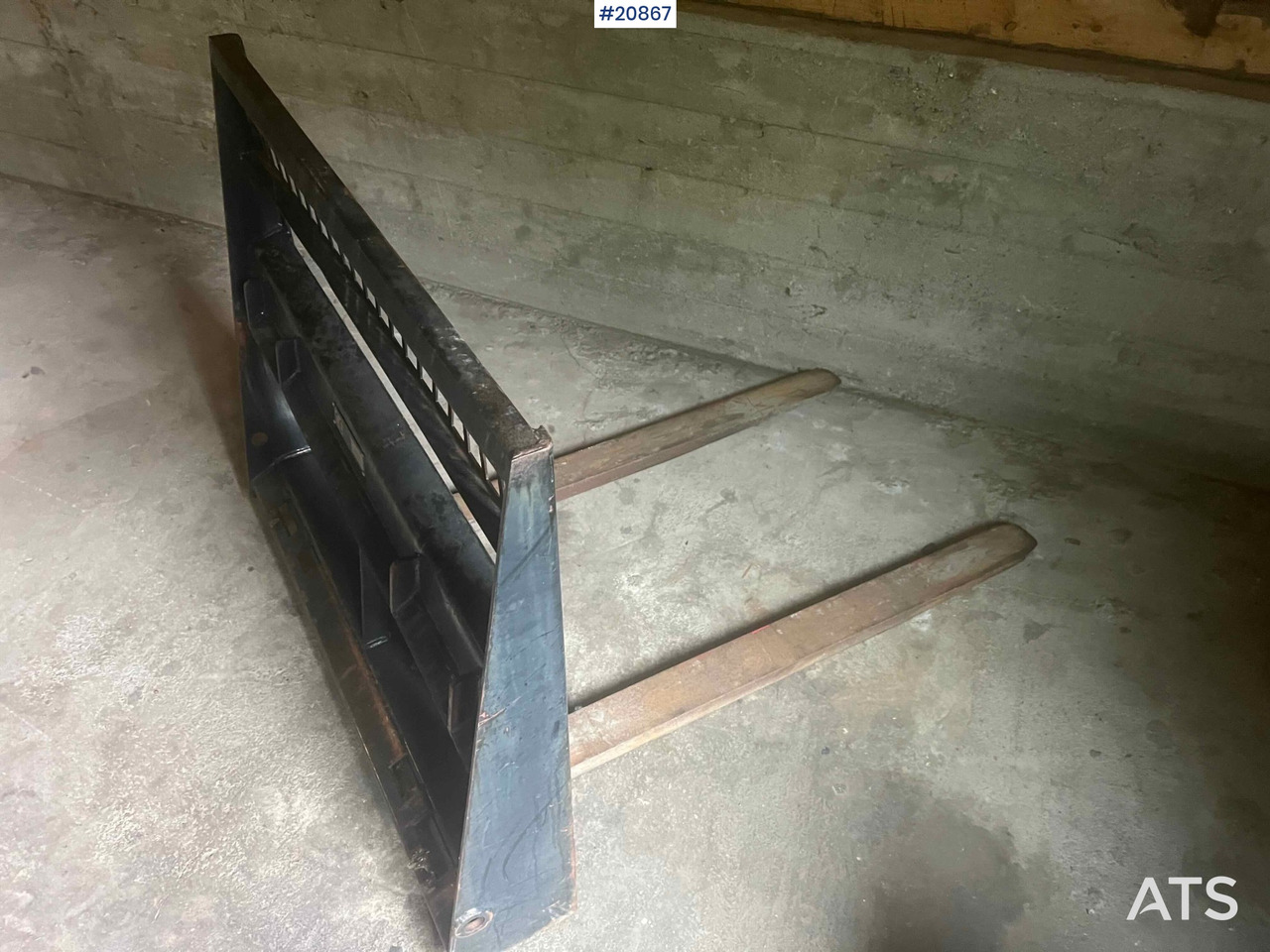 Skid steer loader Bobcat 553: picture 28