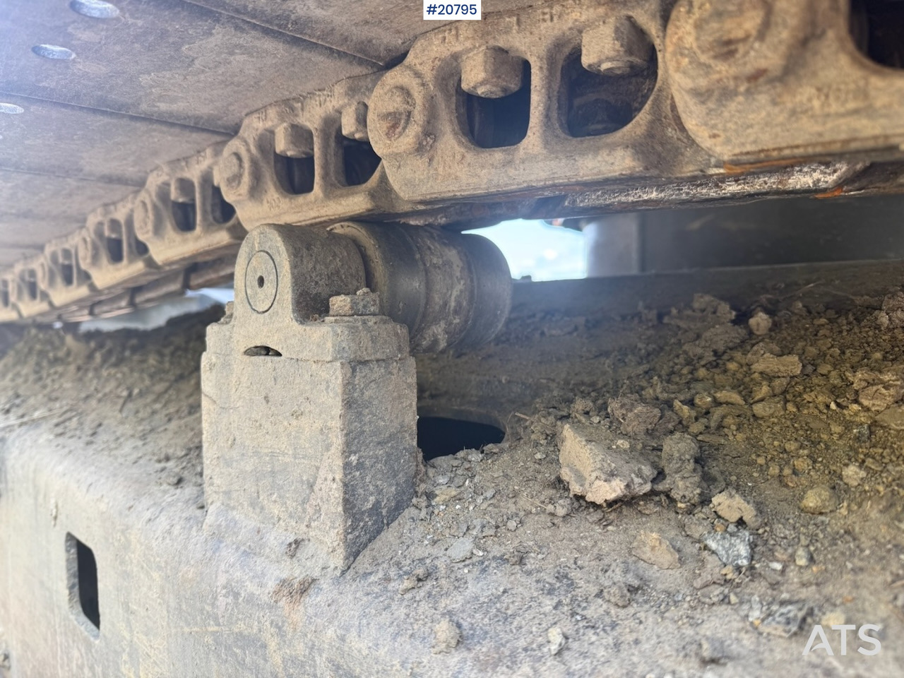 Mini excavator Case CX75C: picture 18