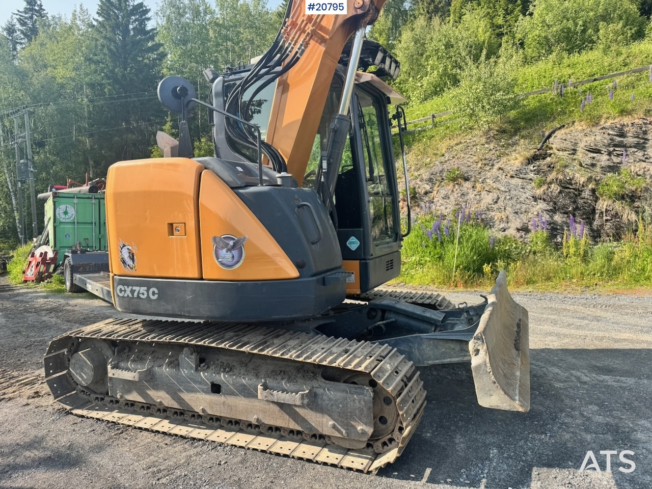 Mini excavator Case CX75C: picture 12