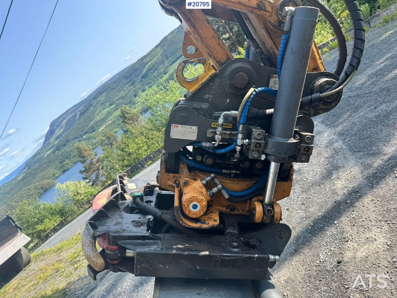 Mini excavator Case CX75C: picture 27