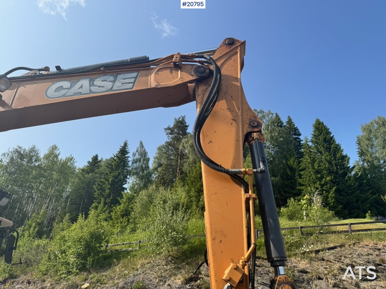 Mini excavator Case CX75C: picture 25