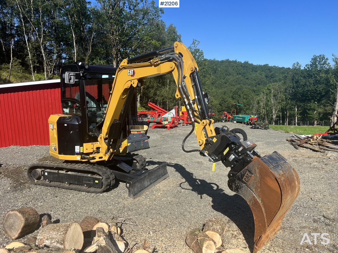 Caterpillar 302.7 CR - Mini excavator: picture 1 Caterpillar 302.7 CR - Mini excavator: picture 1