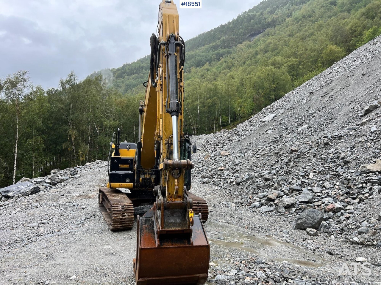 Caterpillar 320E - Crawler excavator: picture 5 Caterpillar 320E - Crawler excavator: picture 5