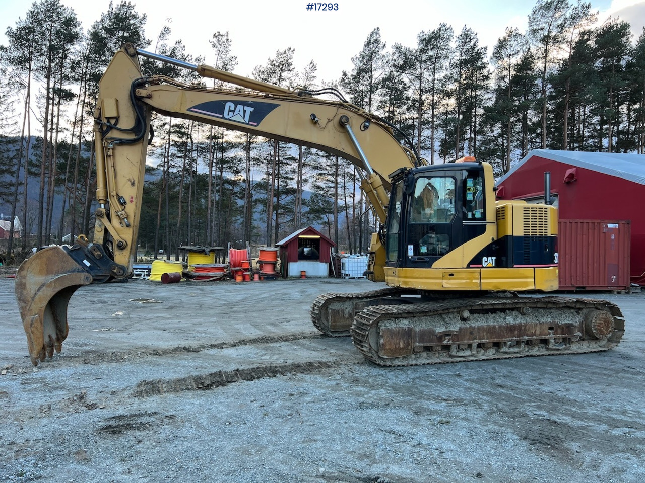 Caterpillar 321C - Excavator: picture 2 Caterpillar 321C - Excavator: picture 2