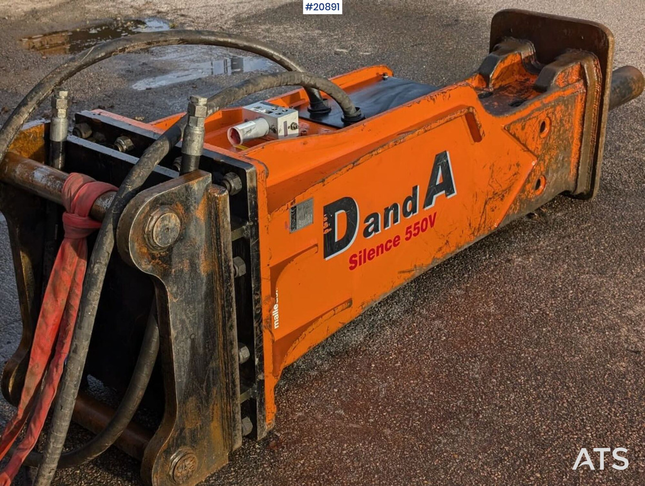 Danda Silence 550V - Hydraulic hammer for Construction machinery: picture 1 Danda Silence 550V - Hydraulic hammer for Construction machinery: picture 1