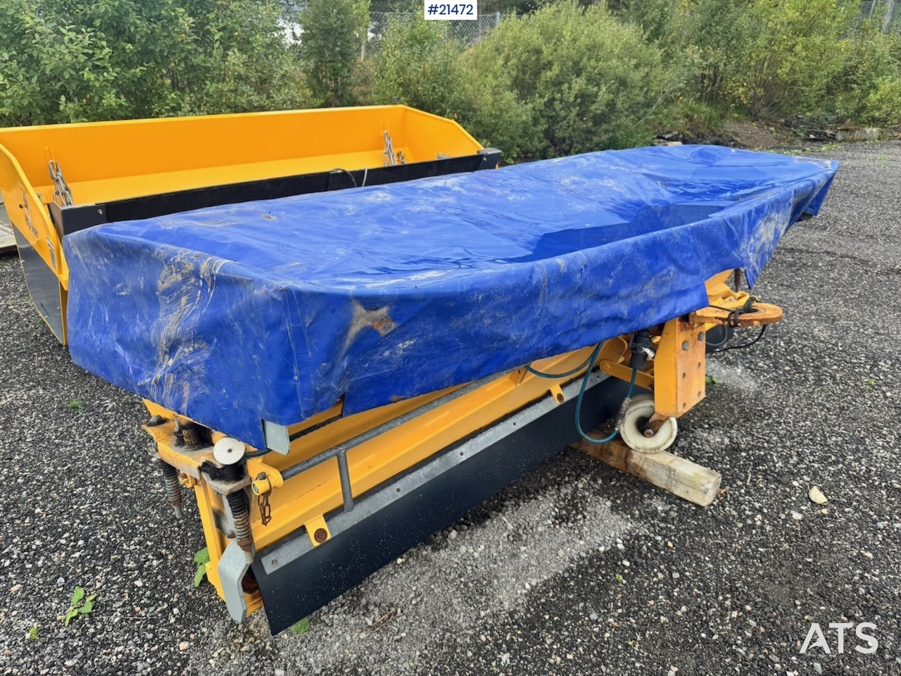 Falköping LB1000BL - Sand/ Salt spreader: picture 5 Falköping LB1000BL - Sand/ Salt spreader: picture 5