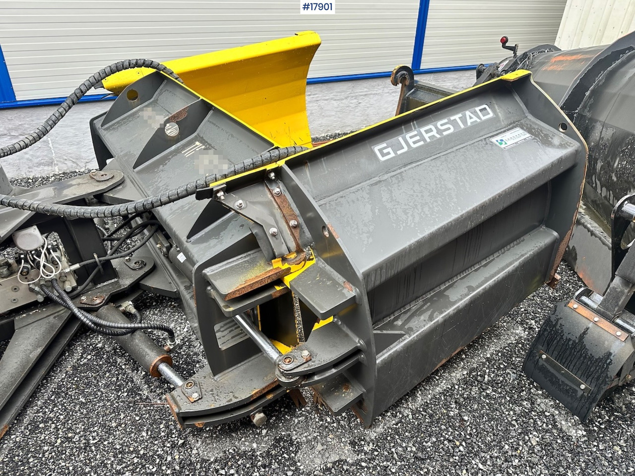 Gjerstad 2017 Gjerstad HSV Klappvingeskjær til Hjullaster/traktor - Snow plough for Construction machinery: picture 2 Gjerstad 2017 Gjerstad HSV Klappvingeskjær til Hjullaster/traktor - Snow plough for Construction machinery: picture 2