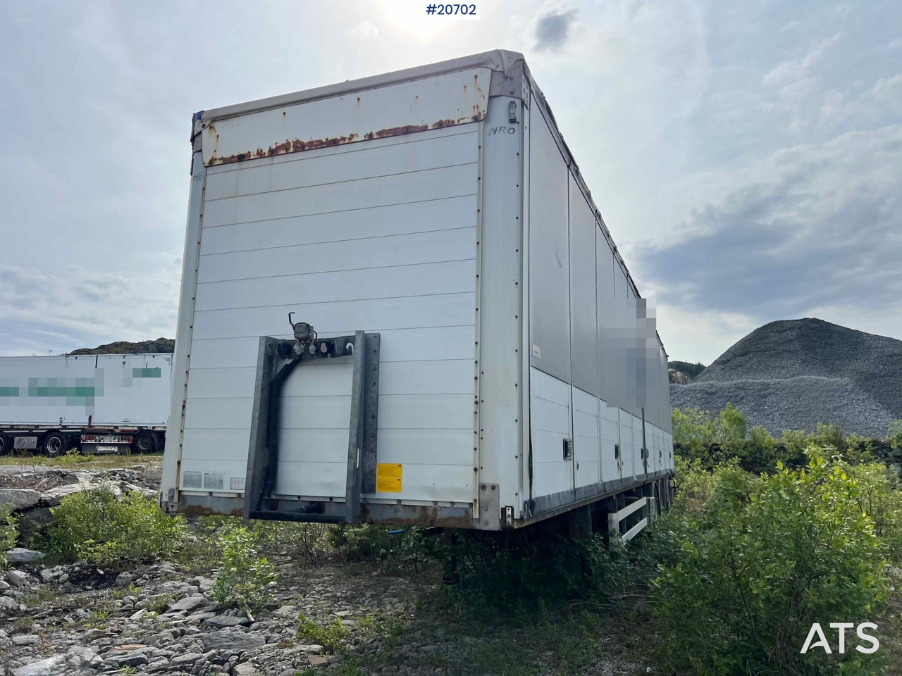 HRD 3 akslet - Closed box semi-trailer: picture 5 HRD 3 akslet - Closed box semi-trailer: picture 5