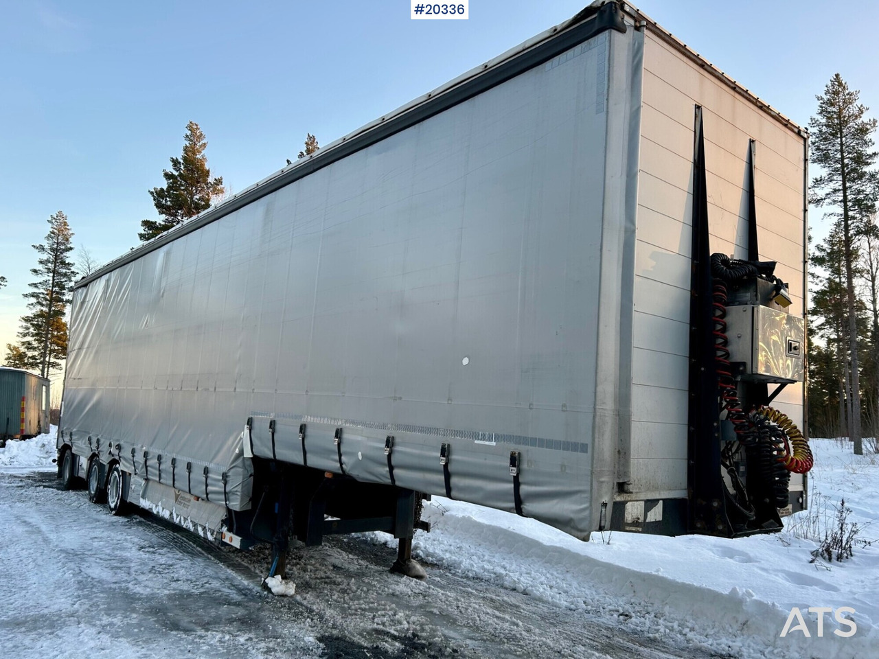 HRD Jumbo tralle med bredding - Closed box semi-trailer: picture 3 HRD Jumbo tralle med bredding - Closed box semi-trailer: picture 3