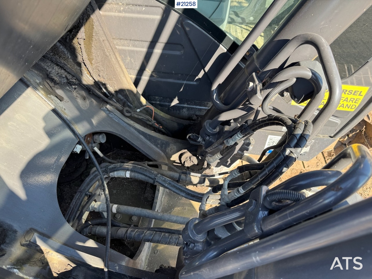 Excavator Hitachi ZX 190 LC-6: picture 24 Excavator Hitachi ZX 190 LC-6: picture 24