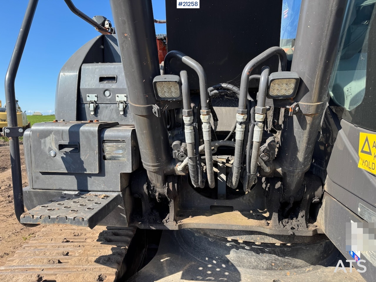 Excavator Hitachi ZX 190 LC-6: picture 11 Excavator Hitachi ZX 190 LC-6: picture 11