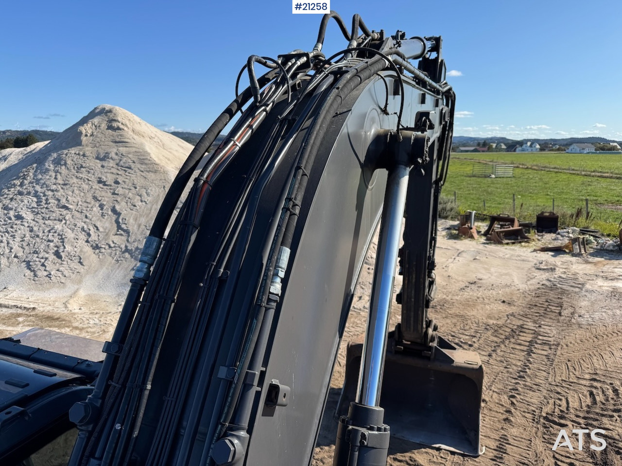 Excavator Hitachi ZX 190 LC-6: picture 13 Excavator Hitachi ZX 190 LC-6: picture 13