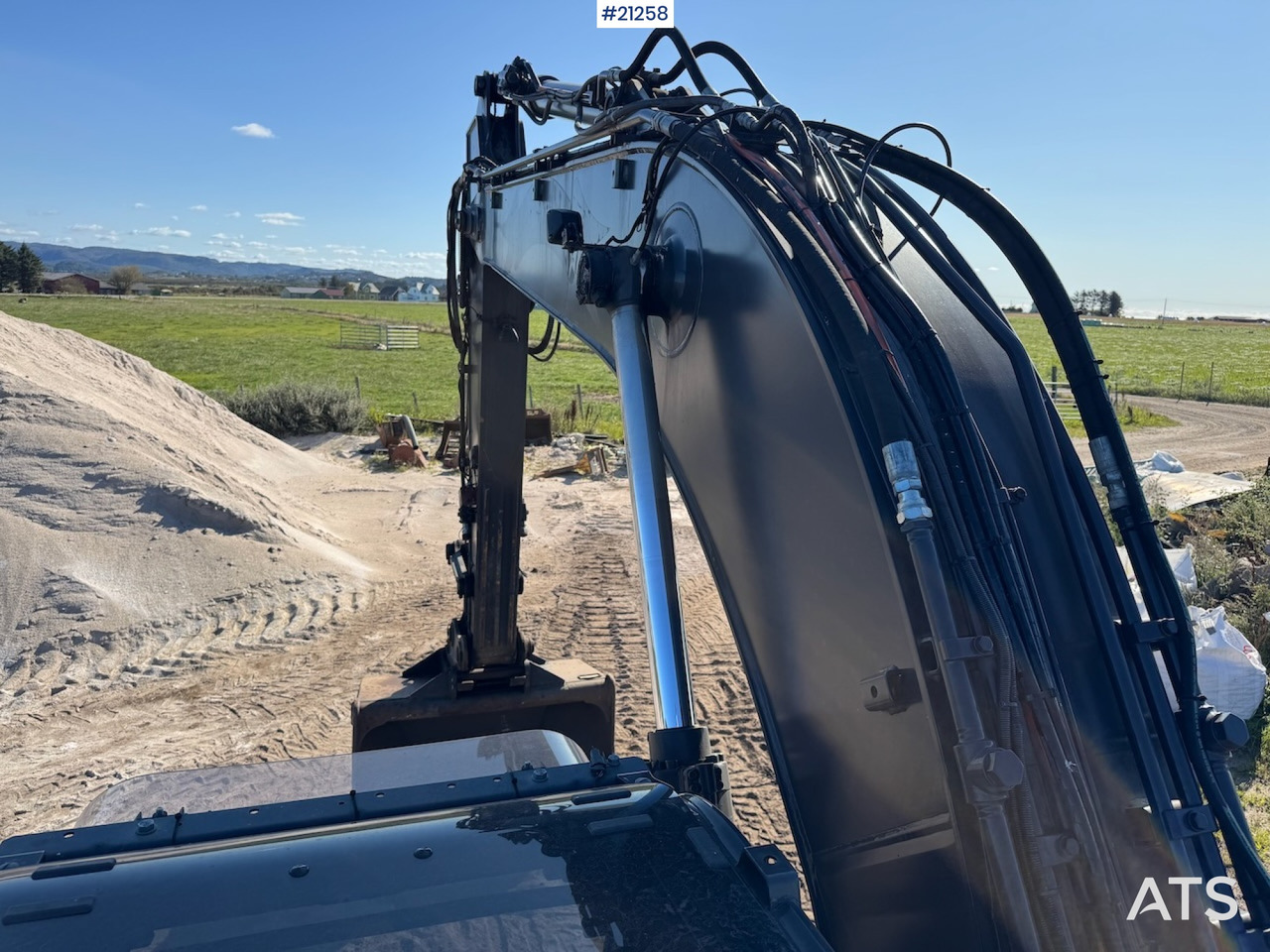 Excavator Hitachi ZX 190 LC-6: picture 12 Excavator Hitachi ZX 190 LC-6: picture 12