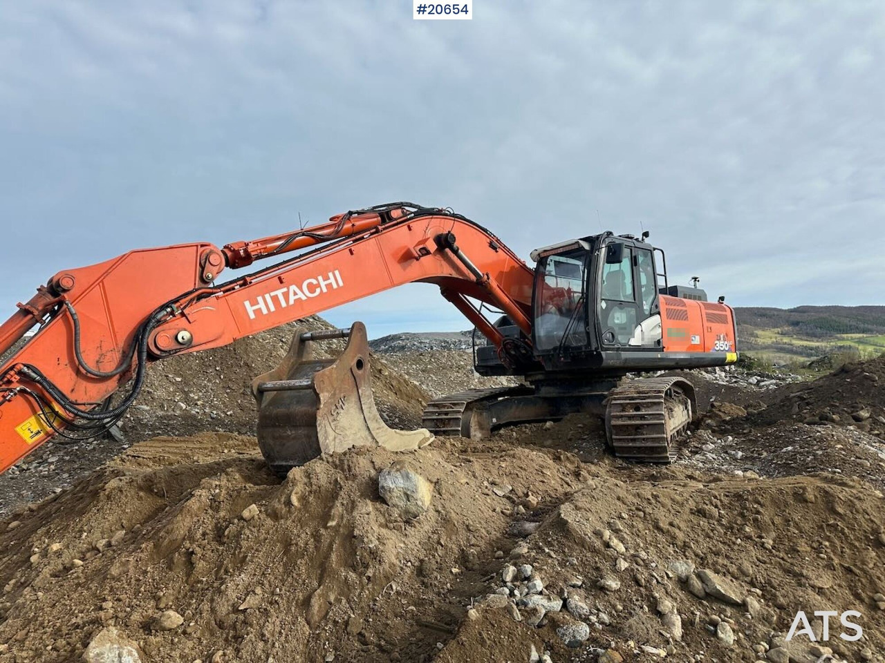Hitachi ZX350LC-6 - Excavator: picture 2 Hitachi ZX350LC-6 - Excavator: picture 2