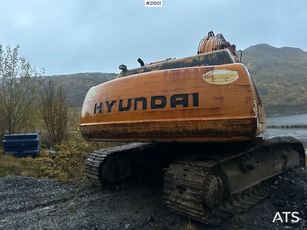 Hyundai 210LC- 3H gravemaskin m/ 5 skuffer. Byttet belter for 100 timer siden - Crawler excavator: picture 4 Hyundai 210LC- 3H gravemaskin m/ 5 skuffer. Byttet belter for 100 timer siden - Crawler excavator: picture 4