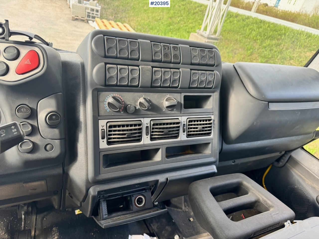 Leasing of Iveco 75E15 Iveco 75E15: picture 33