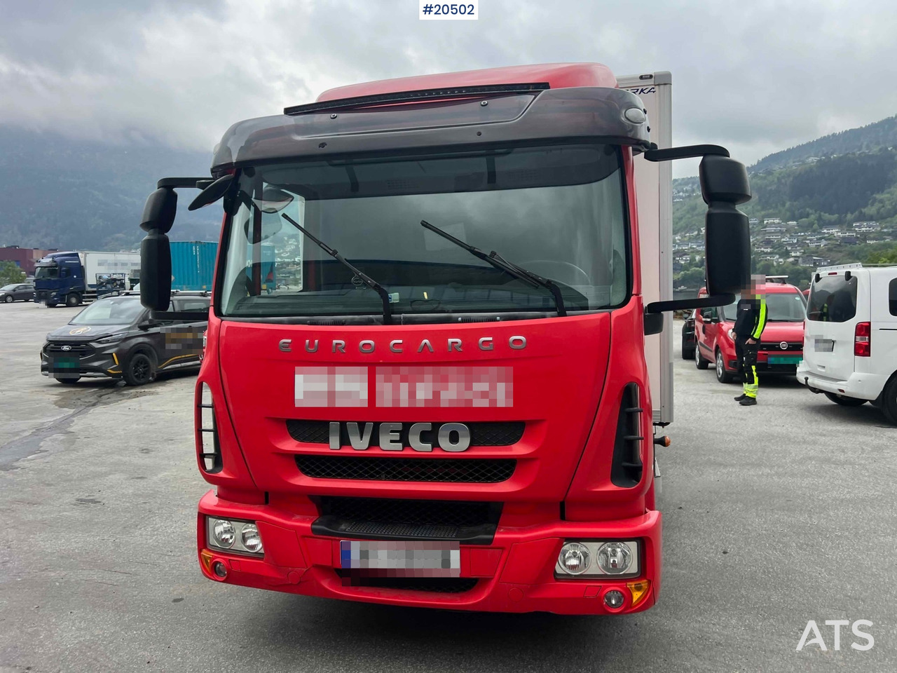 Iveco Eurocargo 75E18 - Box truck: picture 3 Iveco Eurocargo 75E18 - Box truck: picture 3