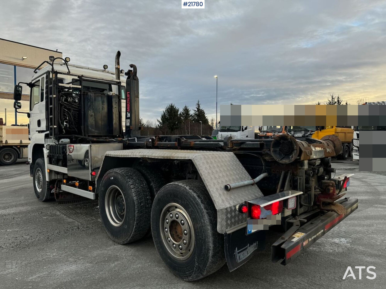 MAN TGS 28.480 6x4 brøyterigget Krokbil m/ underliggende skjær og kranhydraulikk. - Hook lift truck: picture 4 MAN TGS 28.480 6x4 brøyterigget Krokbil m/ underliggende skjær og kranhydraulikk. - Hook lift truck: picture 4