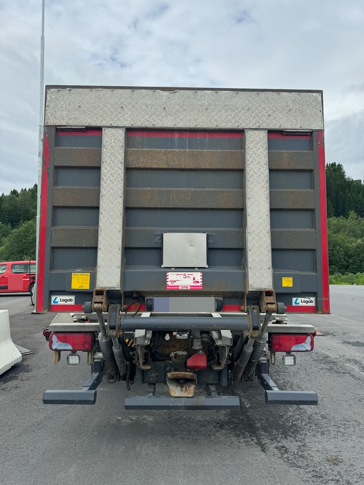Container transporter/ Swap body truck MAN TGX 26.500: picture 7