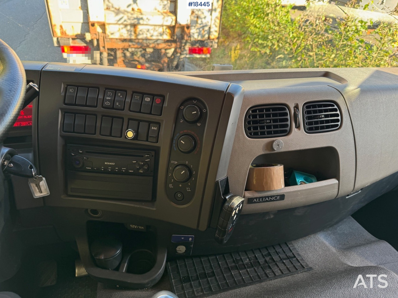 Box truck Renault Premium: picture 31