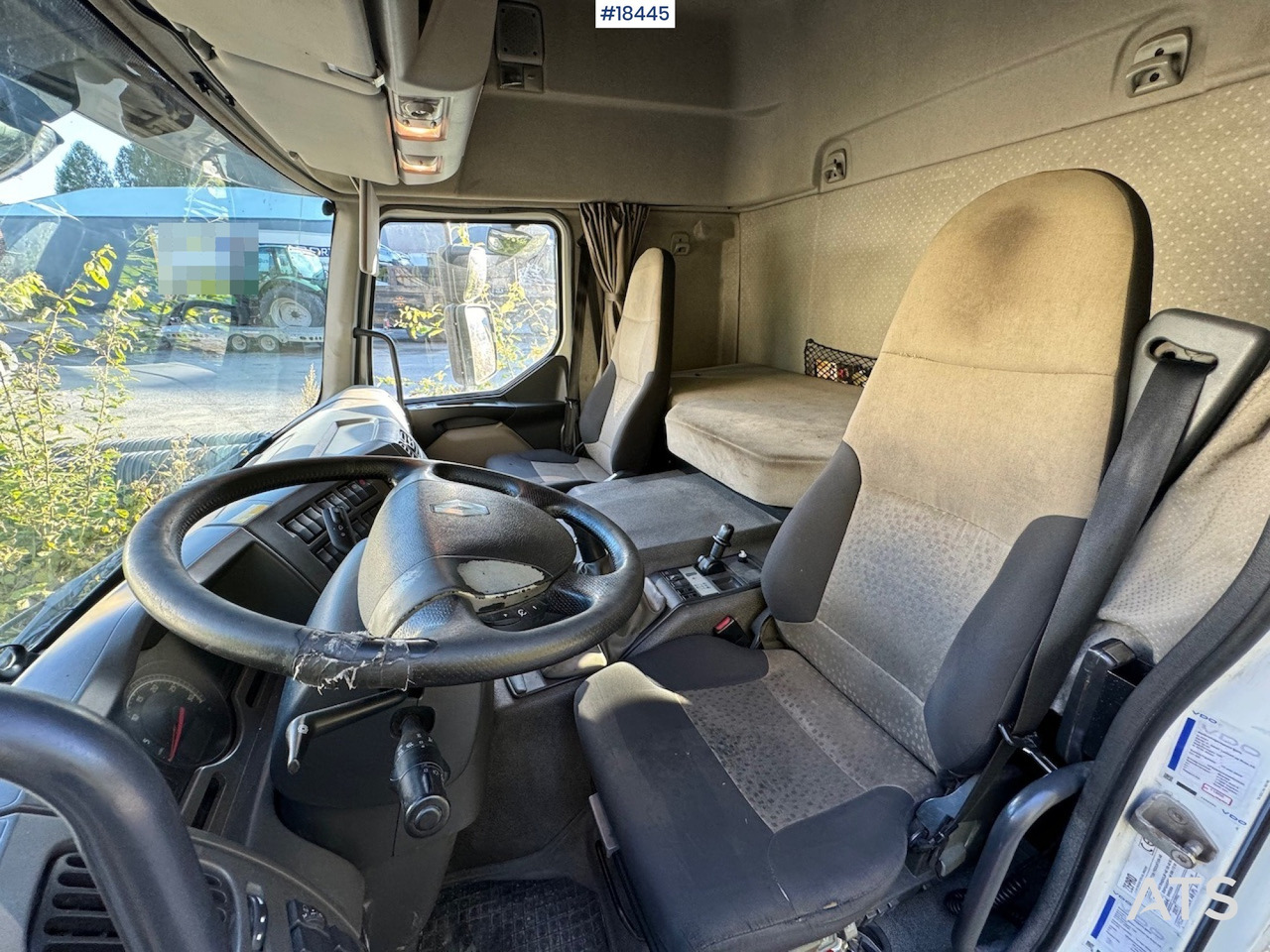 Box truck Renault Premium: picture 25