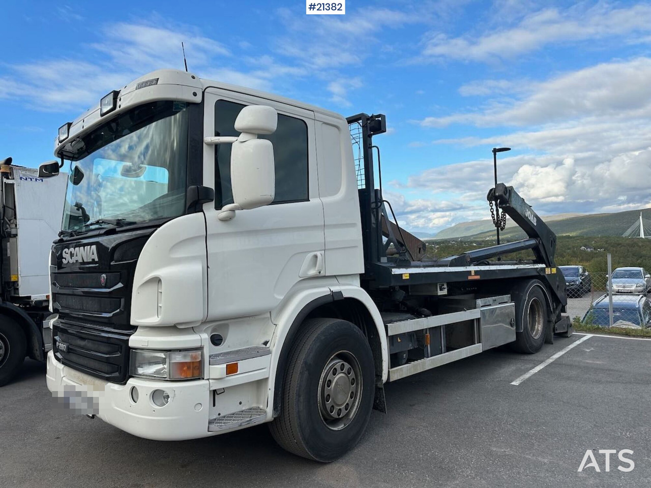 Scania P280 - Skip loader truck: picture 2 Scania P280 - Skip loader truck: picture 2